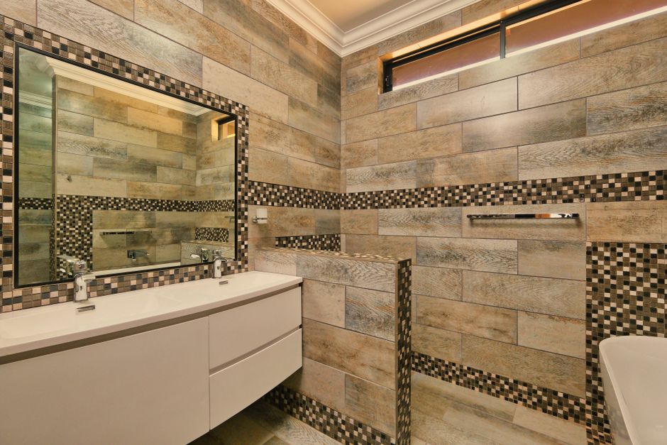 Renovated bathroom with a modern vanity